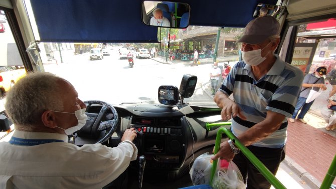 İ̇smini Bilen Yok, Herkes Onu "Hoş Geldin Şoför" Olarak Tanıyor