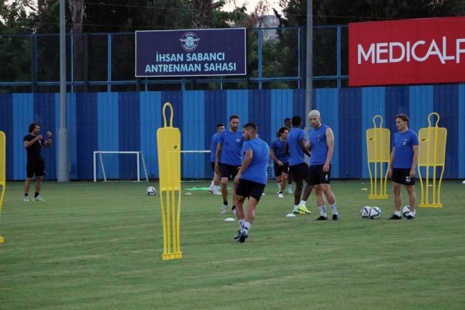 Adana Demirsporlu Futbolcular Takımlarına Güveniyor