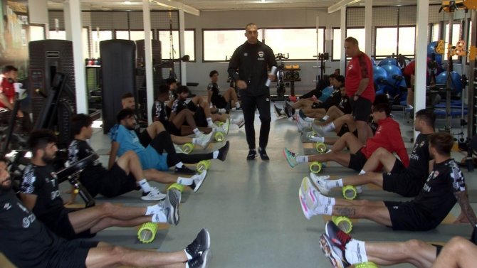 Irak A Milli Futbol Takımı, Erciyes’te Kampa Girdi