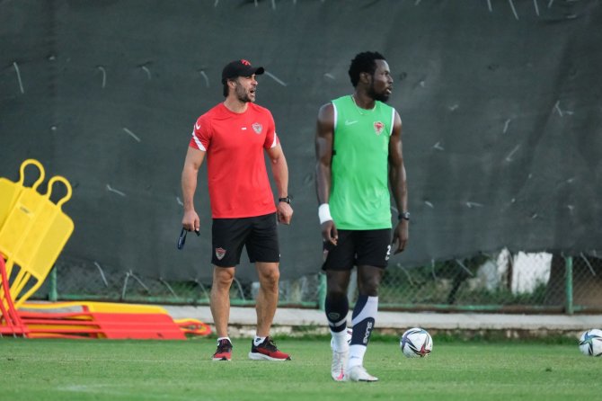 Ömer Erdoğan: "Golcü Transferi Gündemimizde"