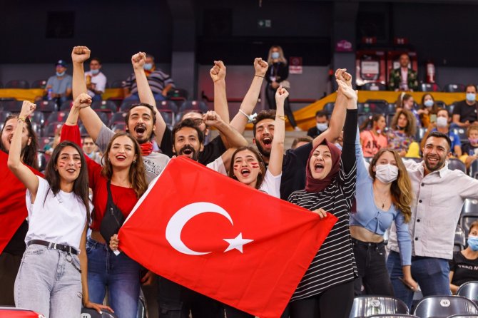 Filenin Sultanları Avrupa Şampiyonası’na Galibiyetle Başladı