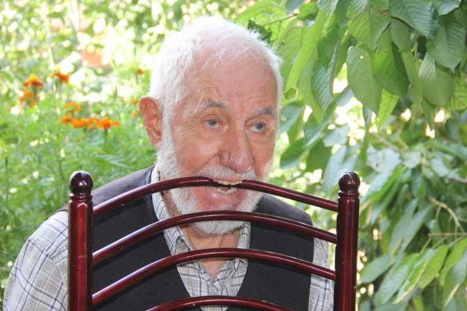 92 Yıllık Sağlam Dişler Görenleri Özendiriyor