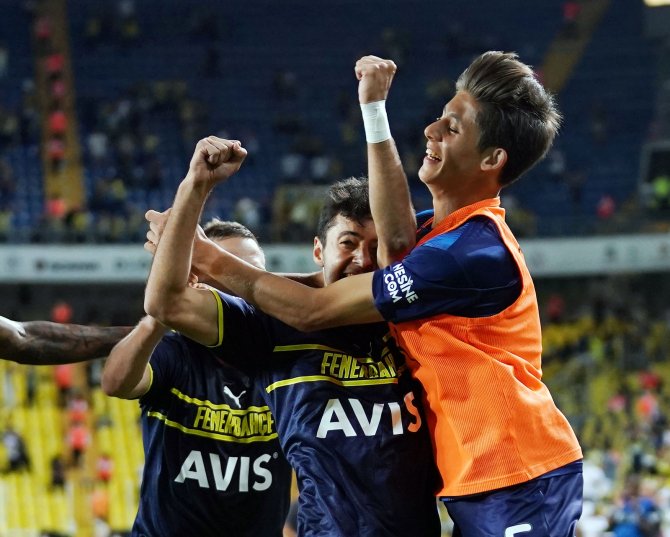 Fenerbahçe Avantajı Elde Etti