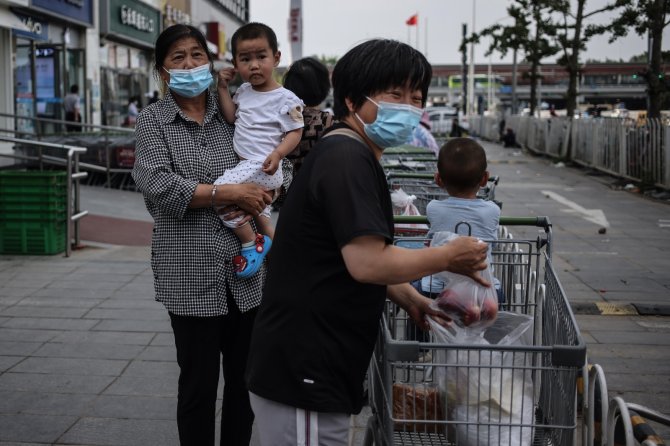 Çin’de Ailelerin 3 Çocuk Sahibi Olmasına İzin Veren Yasa Değişikliği Kabul Edildi