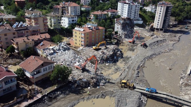 Selin Boyutunu Gözler Önüne Seren Kız Yurdu Yıkılıyor
