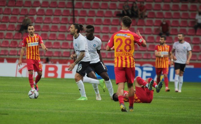 Süper Lig: Y. Kayserispor: 1 - Adana Demirspor: 0 (İ̇lk Yarı)