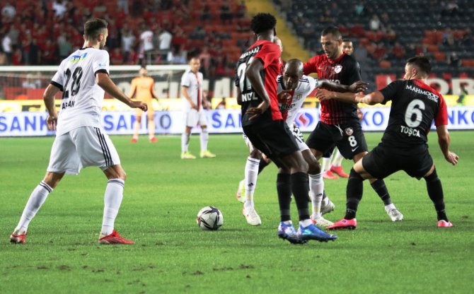Süper Lig: Gaziantep Fk: 0 - Beşiktaş: 0 (İ̇lk Yarı)