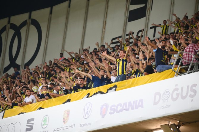 Süper Lig: Fenerbahçe: 0 - Antalyaspor: 0 (Maç Devam Ediyor)