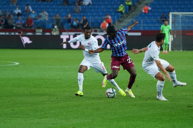 Süper Lig: Trabzonspor: 1 - Sivasspor: 0 (İ̇lk Yarı)