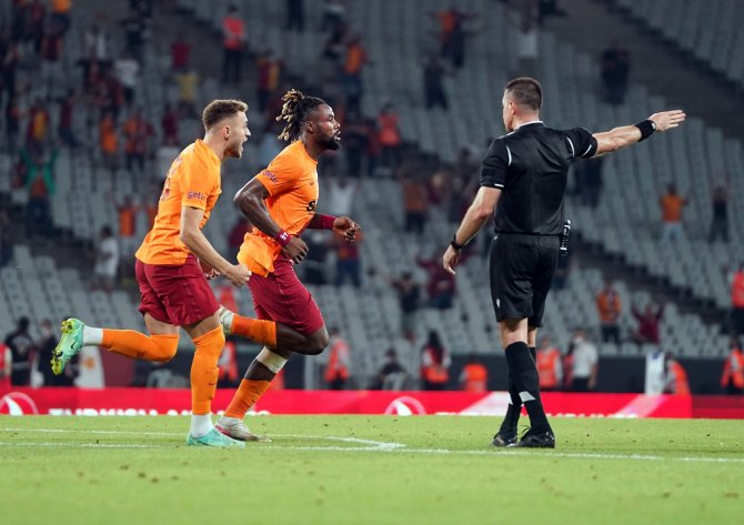 Galibiyet Golü Christian Luyindama’dan