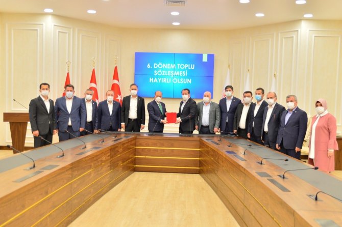 Bakan Bilgin: “6’ncı Dönem Toplu Sözleşmemizi Az Önce İmzaladık”
