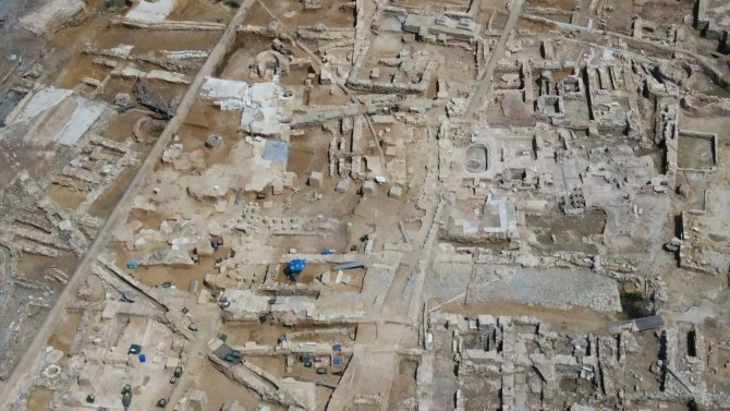 Haydarpaşa Garı Çevresindeki Kazılarda Tarihi Yapılar Gün Yüzüne Çıkmaya Devam Ediyor