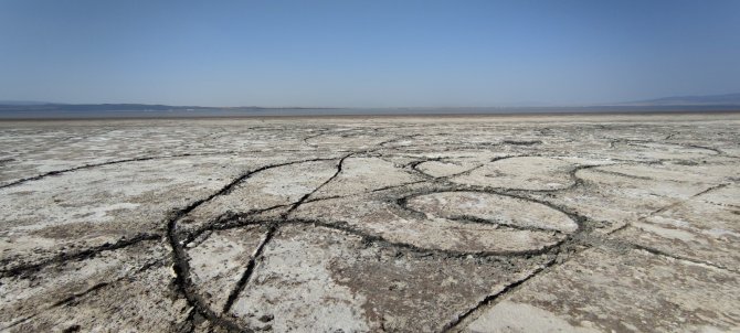 Türkiye’nin Tek, Dünyanın 2. Büyük Doğal Sodyum Kaynağı ’Acıgöl’ Kuruyor