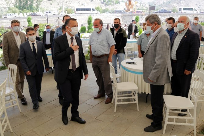 Vali Taşbilek’ten Köy Ve Mahalle Muhtarlarına Aşı Çağrısı