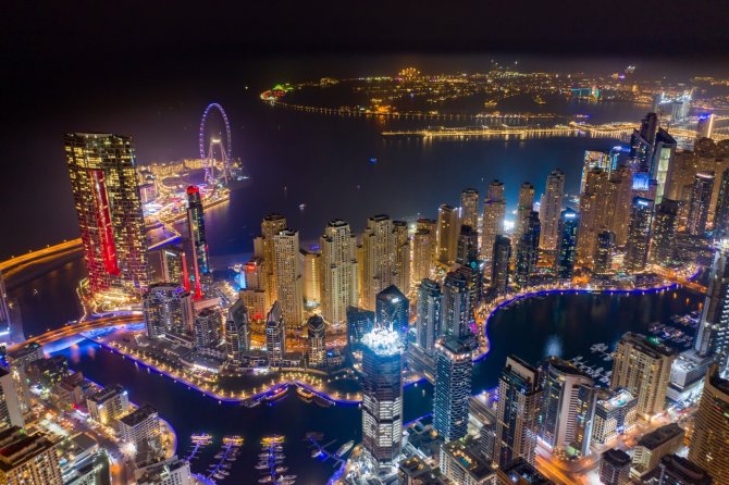 Dubai’de Dünyanın En Büyük Dönme Dolabının İnşası Tamamlandı