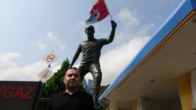 Trabzonsporlu Taraftarlar, Nwakaeme’nin Heykelini Yaptırdı
