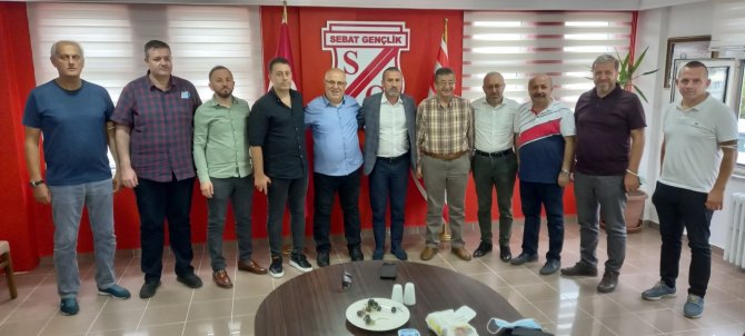 Hacıkerimoğlu’ndan Asırlık Çınarı Ziyaret