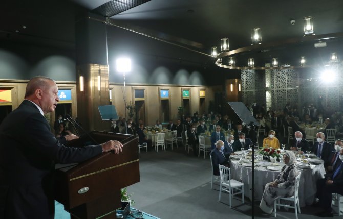 Cumhurbaşkanı Erdoğan: ’Türkiye İlave Bir Göç Yükünü Kaldıramaz’