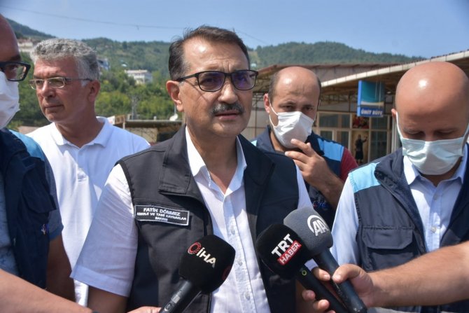 Bakan Dönmez: “El Birliğiyle Afet Bölgelerini Normalleştirmeye Çalışıyoruz”