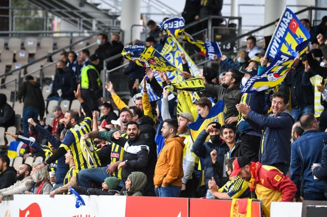 Uefa Avrupa Ligi: Hjk Helsinki: 1 - Fenerbahçe: 2 (İ̇lk Yarı)