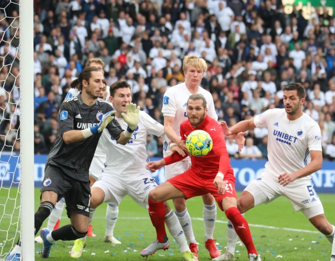 Uefa Avrupa Konferans Ligi: Kopenhag: 2 - Sivasspor: 0 (İ̇lk Yarı)