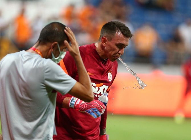 Uefa Avrupa Ligi: Galatasaray: 0 - Randers: 1 (Maç Devam Ediyor)