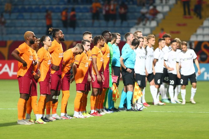 Uefa Avrupa Ligi: Galatasaray: 0 - Randers: 1 (Maç Devam Ediyor)