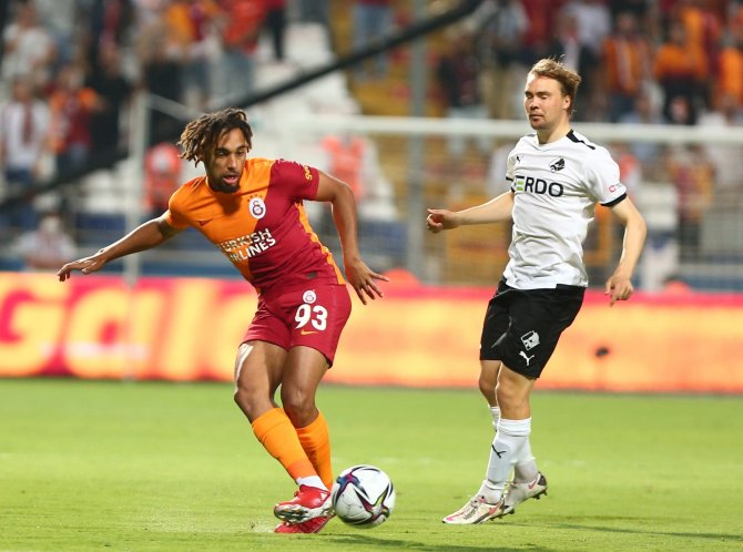 Uefa Avrupa Ligi: Galatasaray: 0 - Randers: 1 (Maç Devam Ediyor)