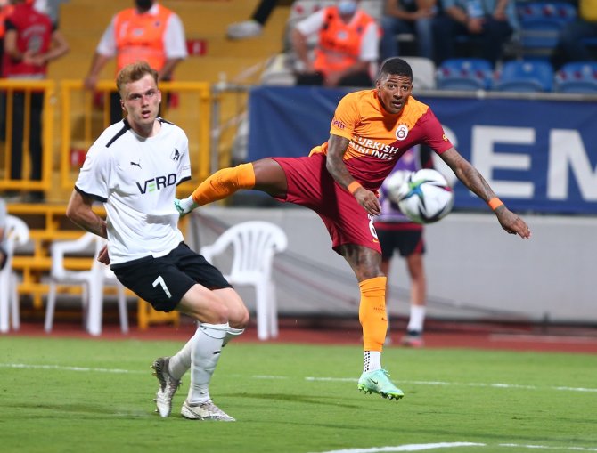 Patrick Van Aanholt İlk Golünü Attı