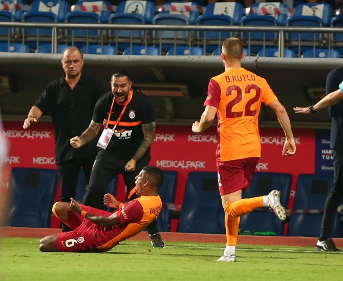 Patrick Van Aanholt İlk Golünü Attı