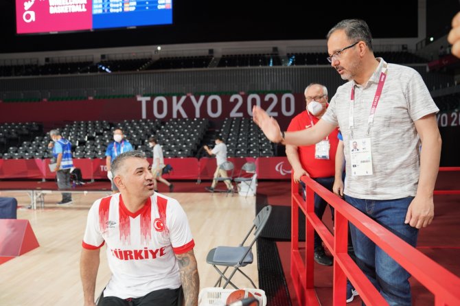 Milliler, Kanada’yı 77-73 Mağlup Etti