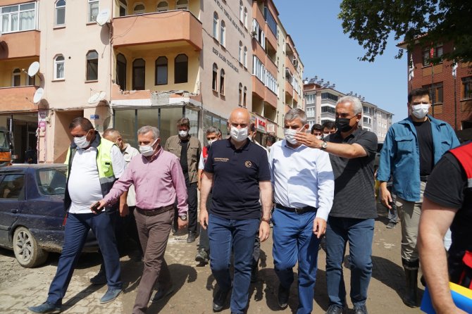 Bakan Karaismailoğlu: “2 Ay İçerisinde Kalıcı Köprülerimizi Tamamlamak İstiyoruz”