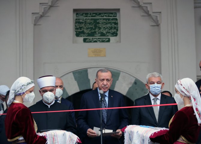 Cumhurbaşkanı Erdoğan Cuma Namazını Bosna Hersek’te Kıldı