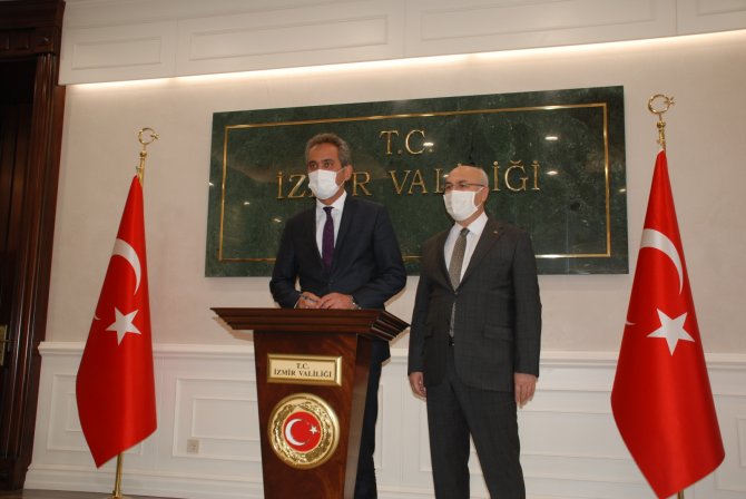 Bakan Özer’den İlk Resmi Ziyaretinde Okul Açıklaması