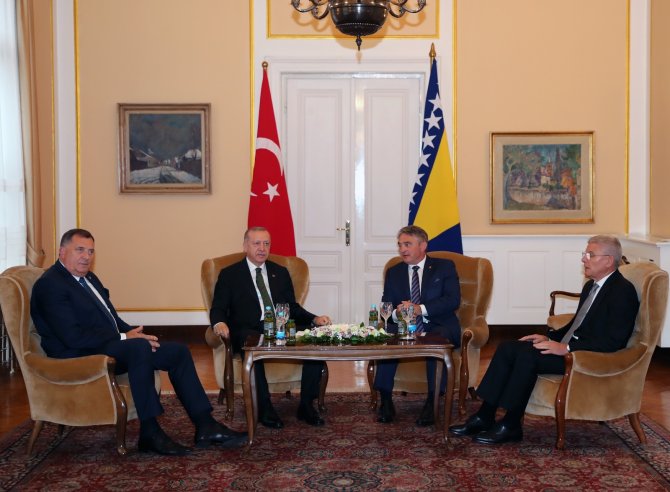 Cumhurbaşkanı Erdoğan, Bosna Hersek Devlet Başkanlığı Konseyi Üyeleriyle Görüştü
