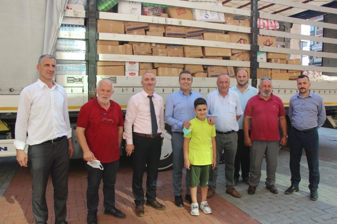 Of’tan Afet Bölgesine Bir Tır Dolusu Yardım