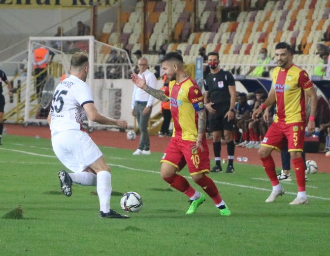 Süper Lig: Yeni Malatya: 1- Gaziantep Fk: 0 (İ̇lk Yarı)