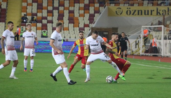 Süper Lig: Yeni Malatya: 1- Gaziantep Fk: 0 (İ̇lk Yarı)