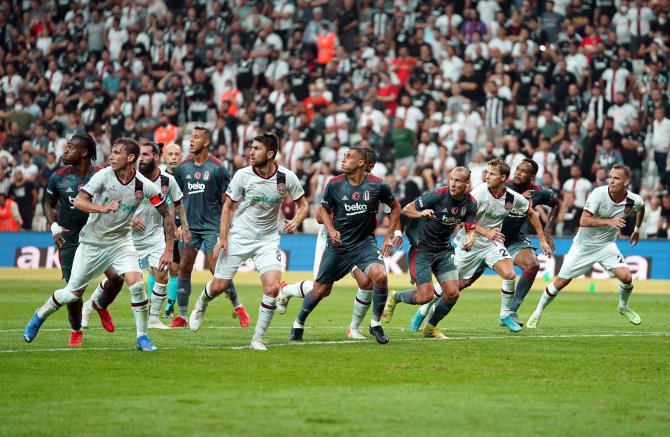Süper Lig: Beşiktaş: 1 - Fatih Karagümrük: 0 (İ̇lk Yarı)