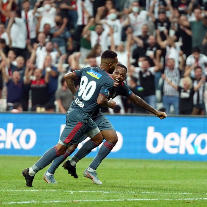 Süper Lig: Beşiktaş: 1 - Fatih Karagümrük: 0 (İ̇lk Yarı)