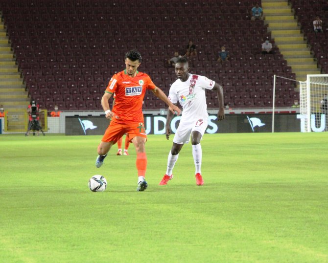 Süper Lig: A. Hatayspor: 3 - A. Alanyaspor: 0 (İ̇lk Yarı)