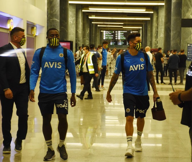 Fenerbahçe, Altay Mücadelesi İçin İ̇zmir’e Geldi