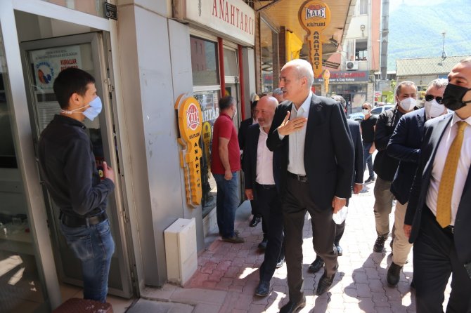 Kurtulmuş: "Türkiye’nin Dışında Hiçbir Yerde Afetlerden Medet Uman Bir Muhalefet Anlayışı Yoktur"
