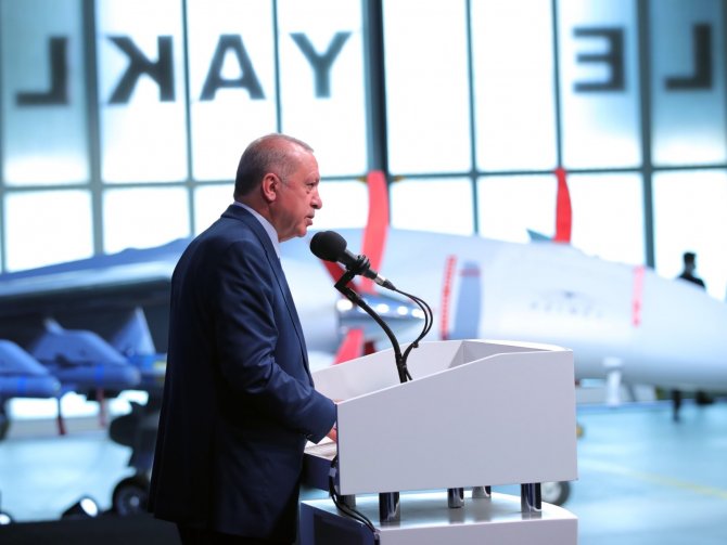 Cumhurbaşkanı Erdoğan Akıncı Ti̇ha’ya İlk İmzayı Attı