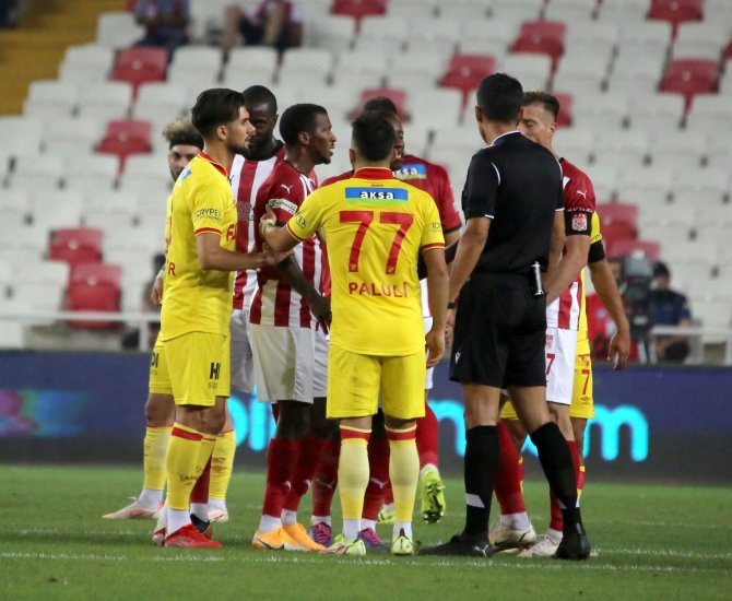 Sivasspor’da Kayode Fenerbahçe Maçında Yok