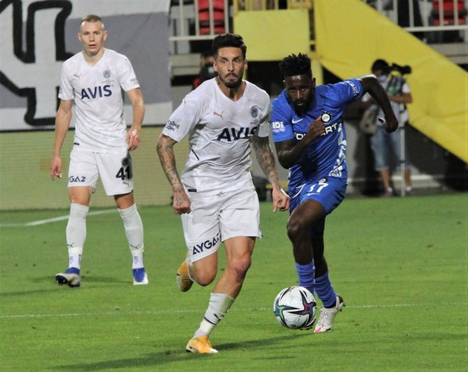 Süper Lig: Altay: 0 - Fenerbahçe: 0 (İ̇lk Yarı)