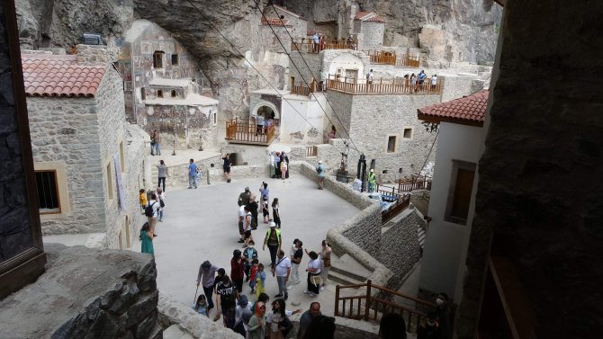 Sümela’yı Bir Buçuk Ayda 80 Bin Kişi Ziyaret Etti