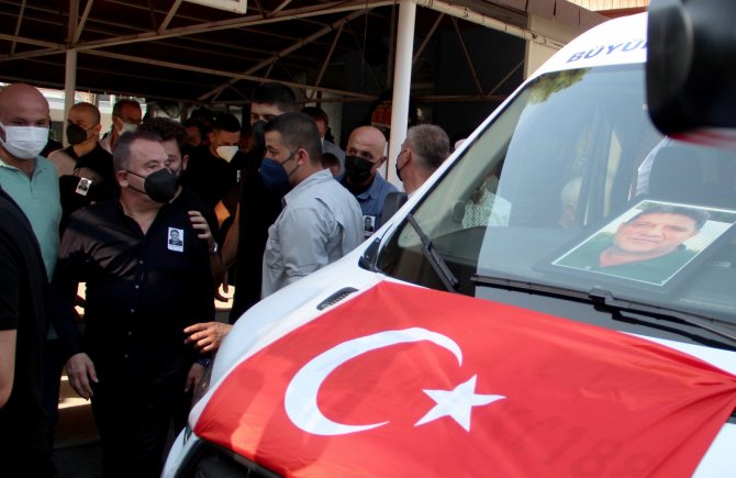 Başkan Böcek’ten, Ağabeyine Son Görev