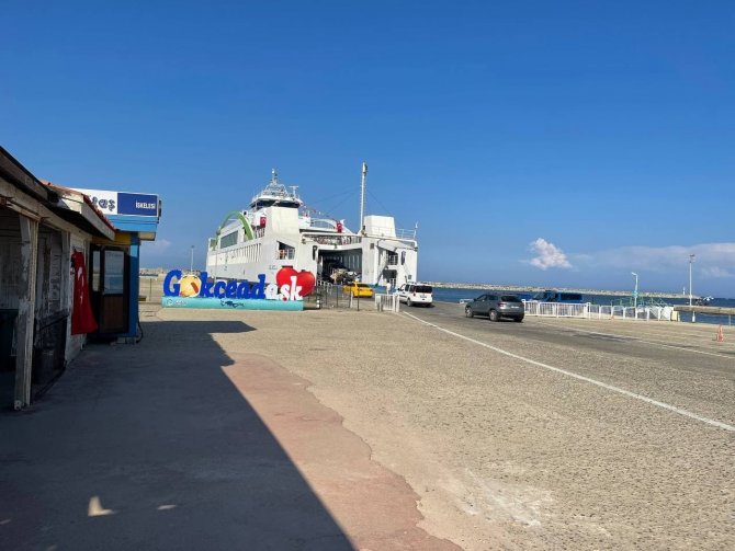 Gökçeada’dan Dönen Tatilcilerin Feribot Çilesi