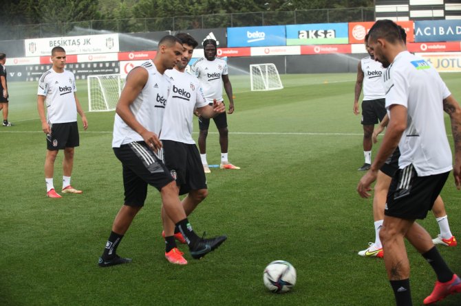 Beşiktaş, Kondisyon Ve Taktik Çalıştı